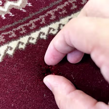 échantillon réel de tapis de mosquée en polypropylène