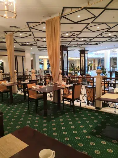 hotel restaurant carpet green